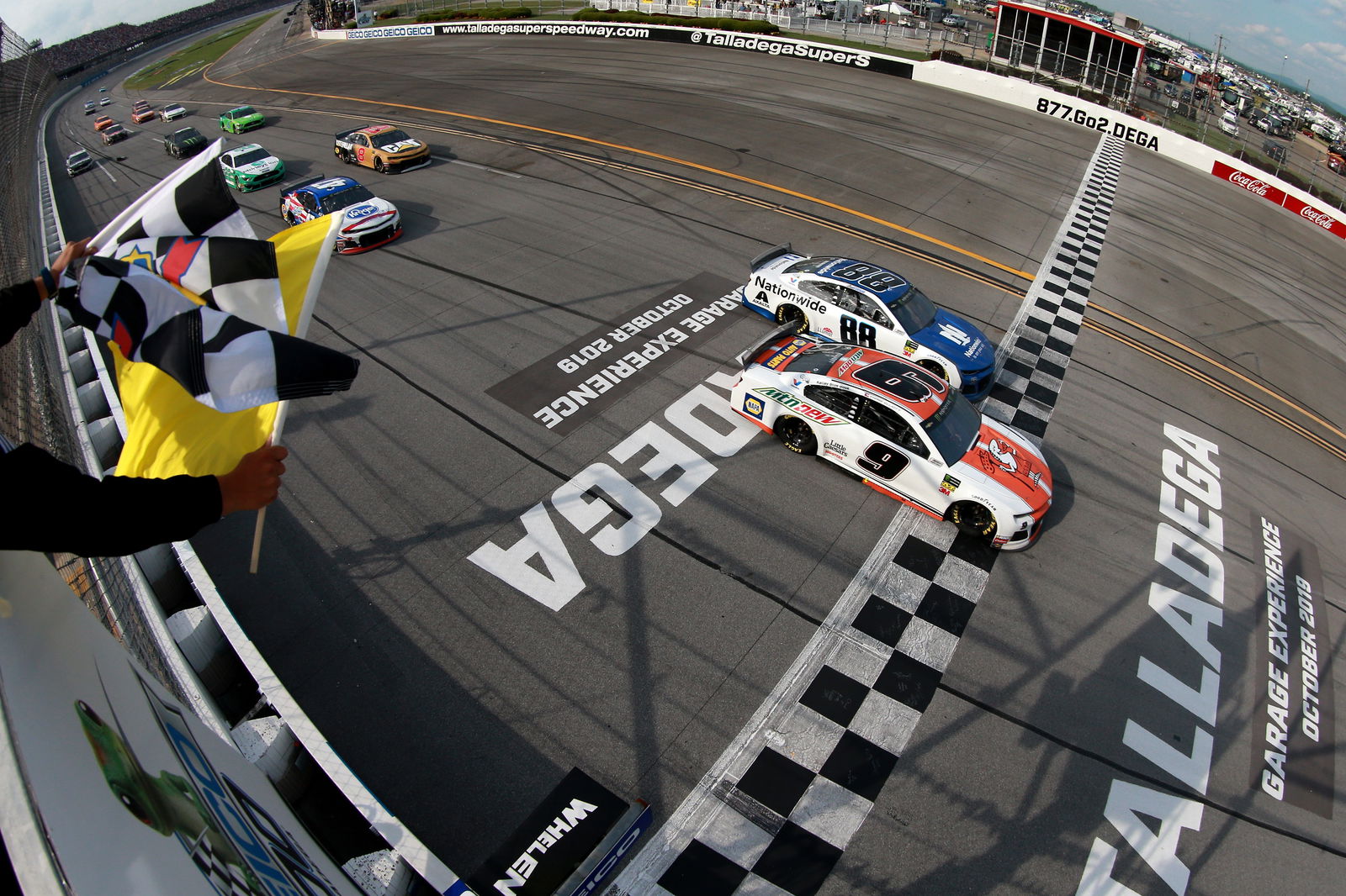 Elliott soars to Talladega win