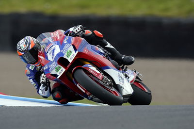 Race three crash halts ‘massive progress’ for Glenn Irwin at Knockhill