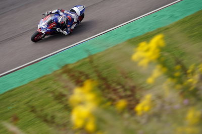 BSB Thruxton: Vickers Klaim Hasil Terbaiknya dengan Sepasang P4