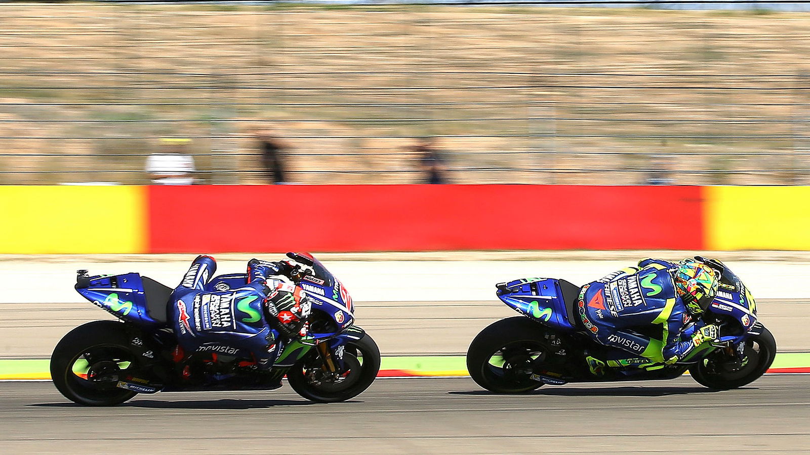 Rivals hail 'incredible' Rossi performance - UPDATED