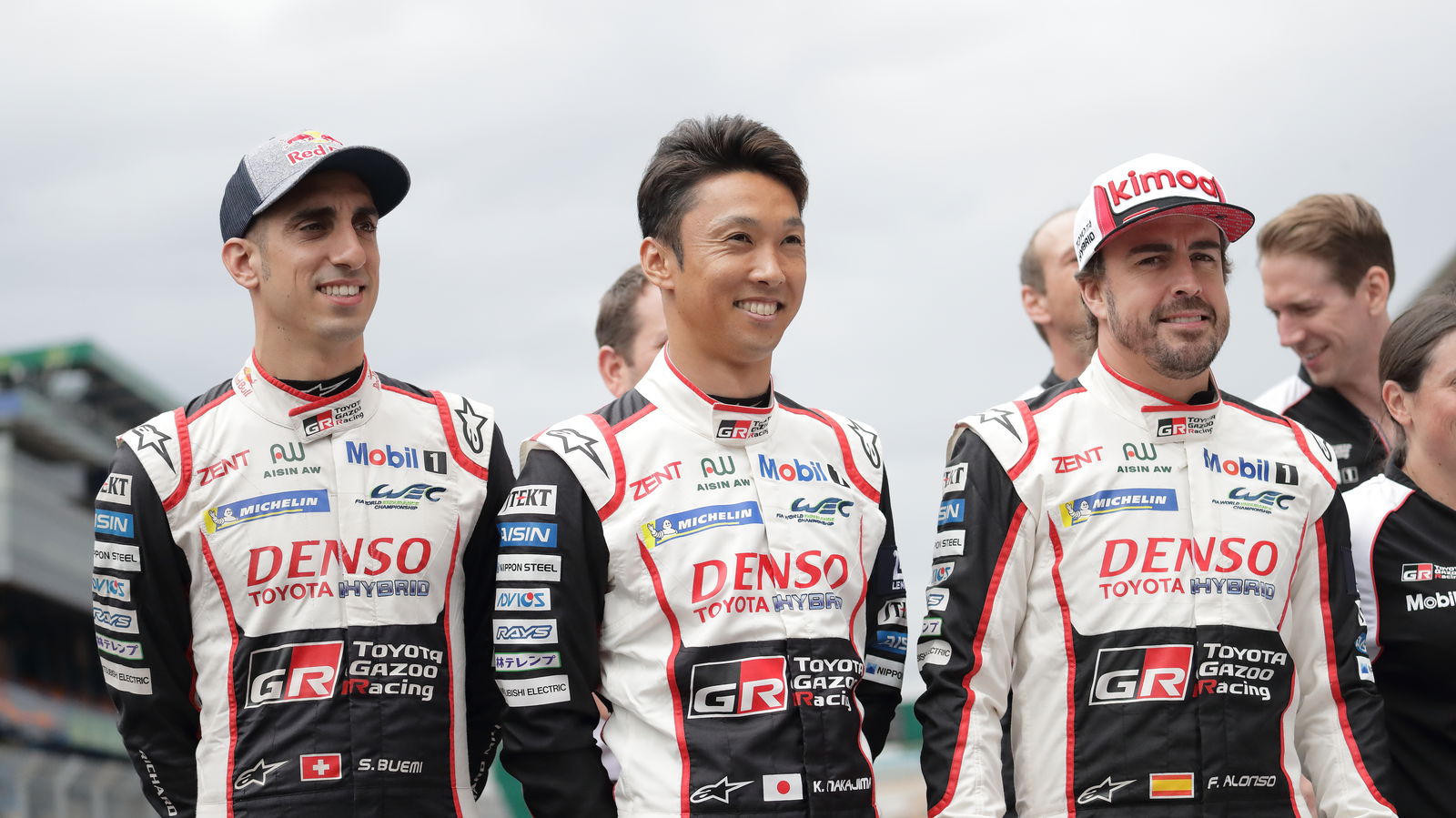 Alonso, Buemi, Nakajima mengklaim gelar WEC di Le Mans