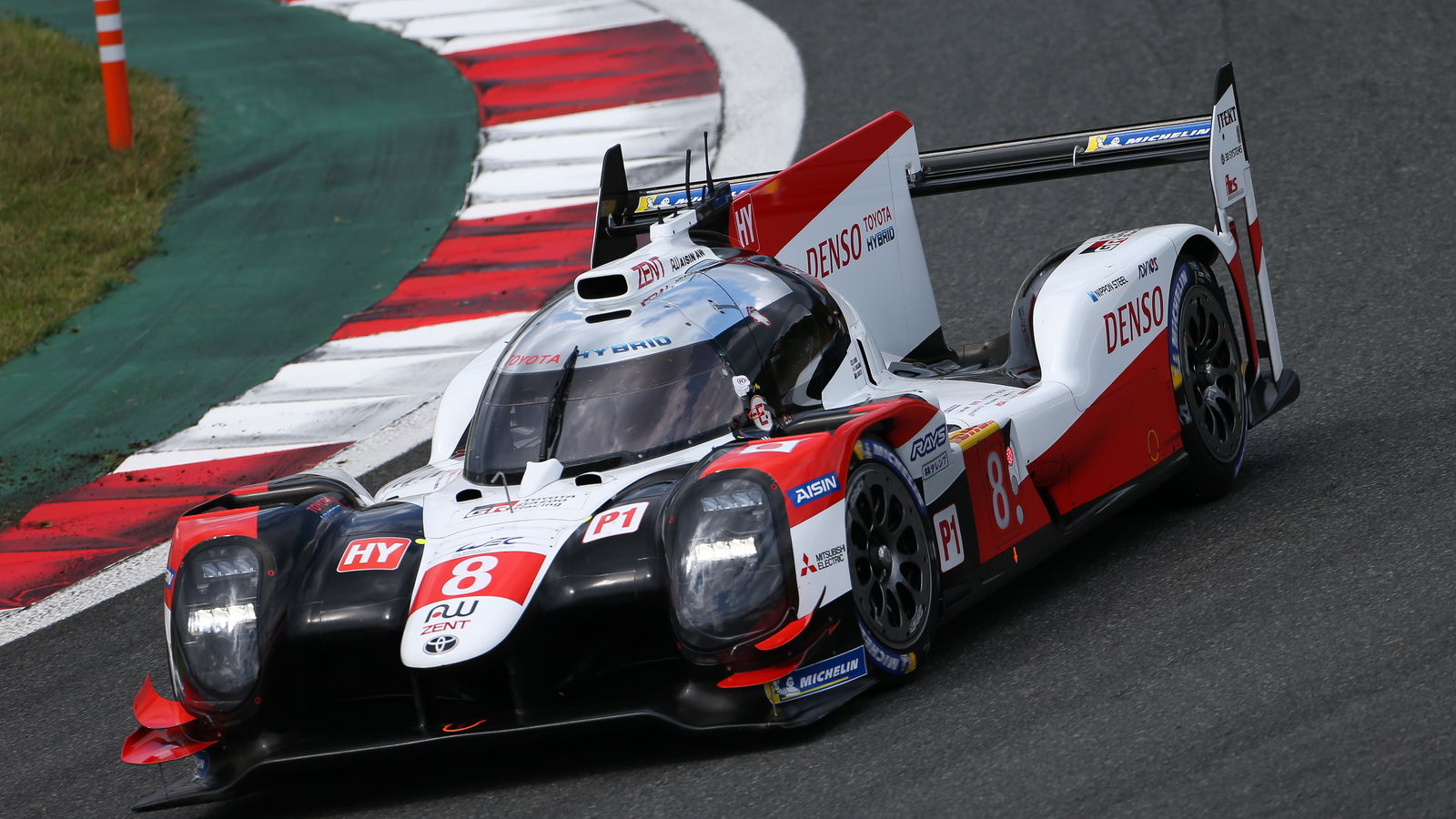 Toyota # 8 mencetak kemenangan Fuji WEC meski mendapat penalti