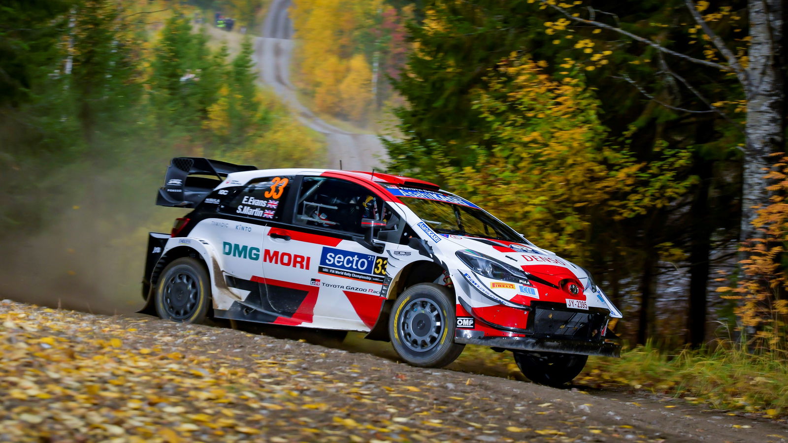 Evans remains out in front at drama-filled Rally Finland