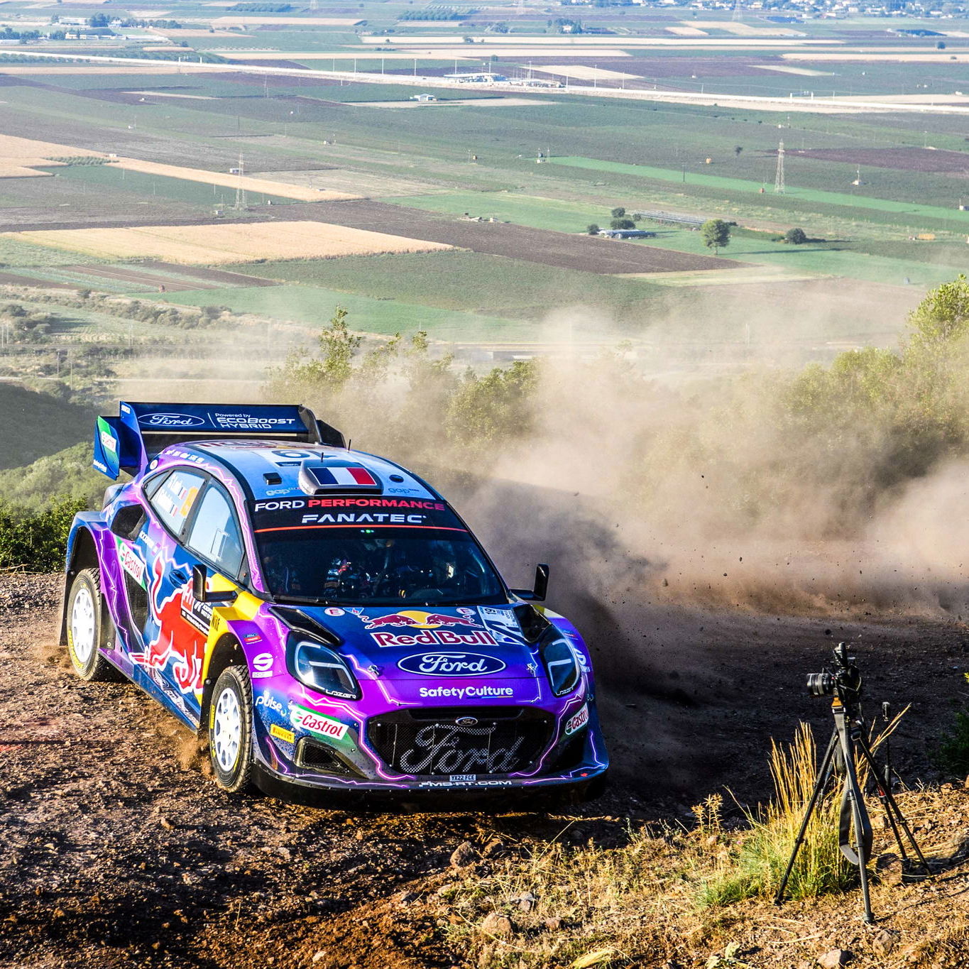 WRC Safari Kenya: Tiga Mobil Rusak, M-Sport Enggan Menyerah