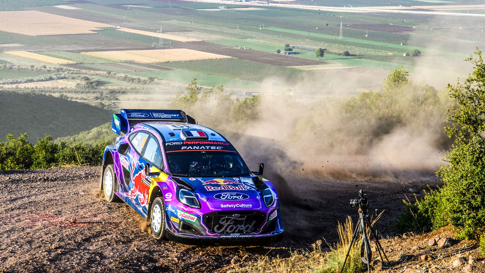 WRC Acropolis: Loeb Pimpin Hari Jumat pada Stage Terakhir