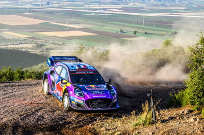 WRC Acropolis: Loeb Tersingkir, Neuville Alih Pimpin Reli