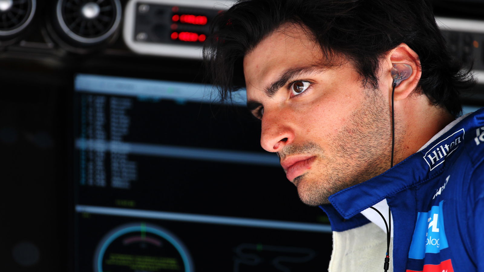 Ferrari menandatangani Sainz sebagai pengganti Vettel untuk F1 2021