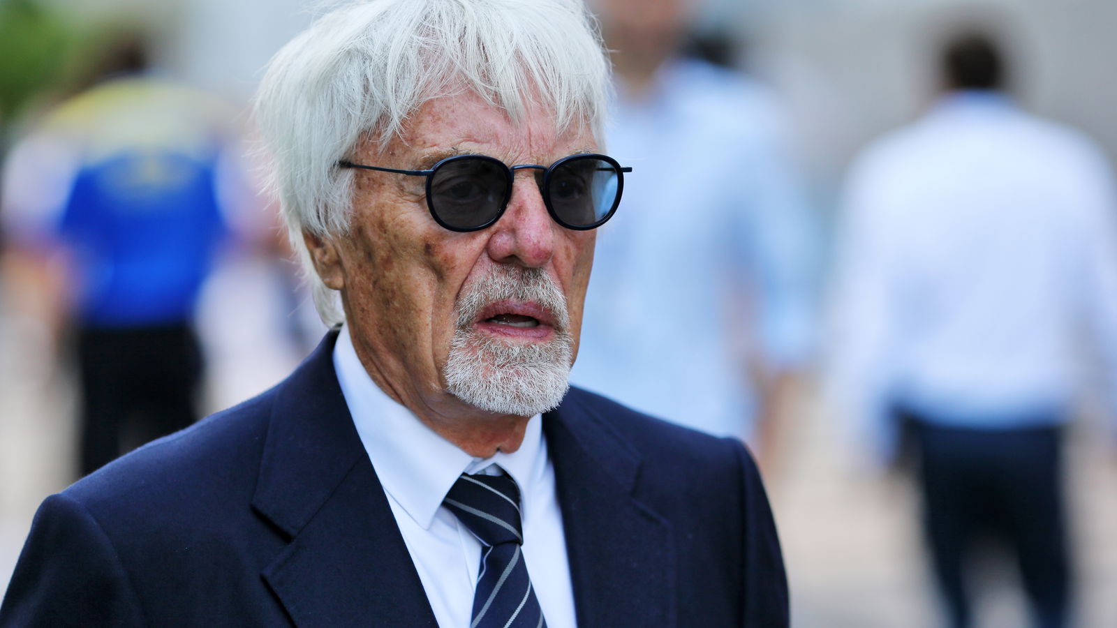 Mantan Bos F1 Ecclestone Membantah Tuduhan Penipuan