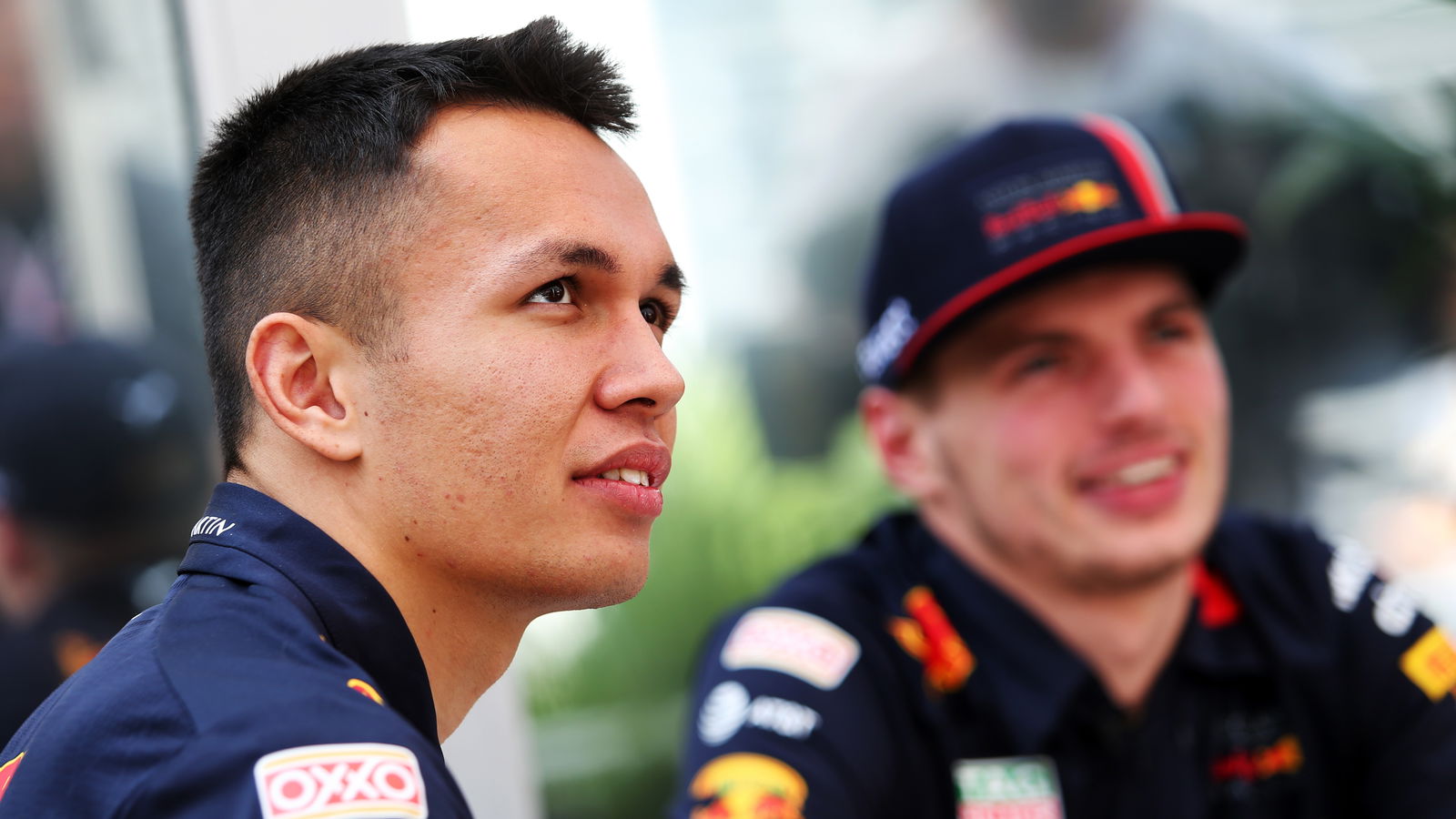 Albon knows he needs to “close the gap” to Verstappen