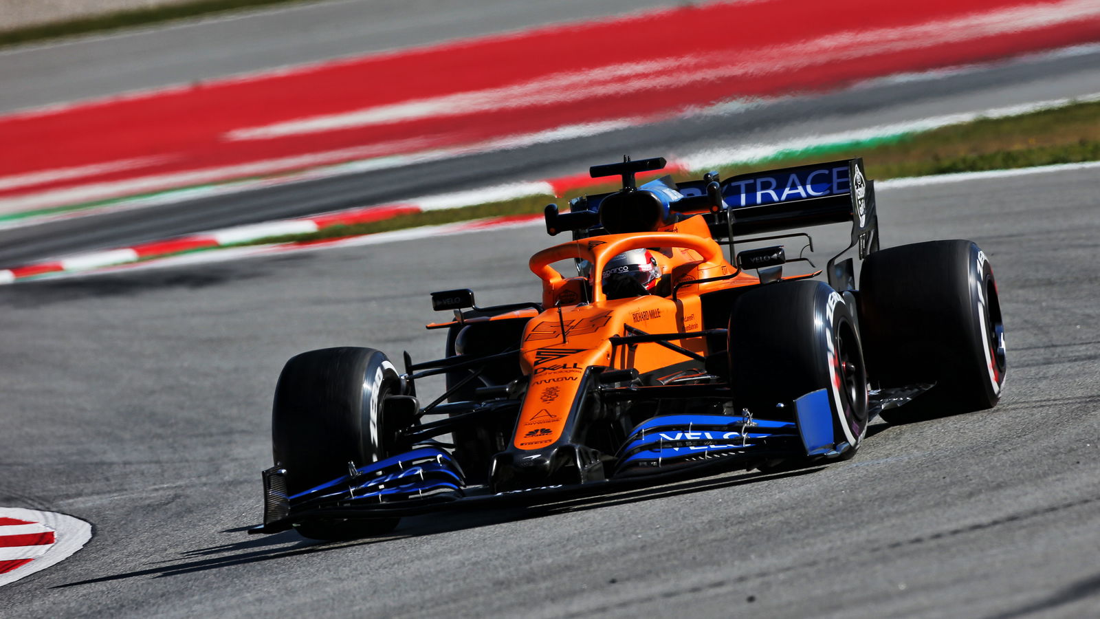 Grup McLaren mengungkapkan serangan COVID-19 pada angka Q1