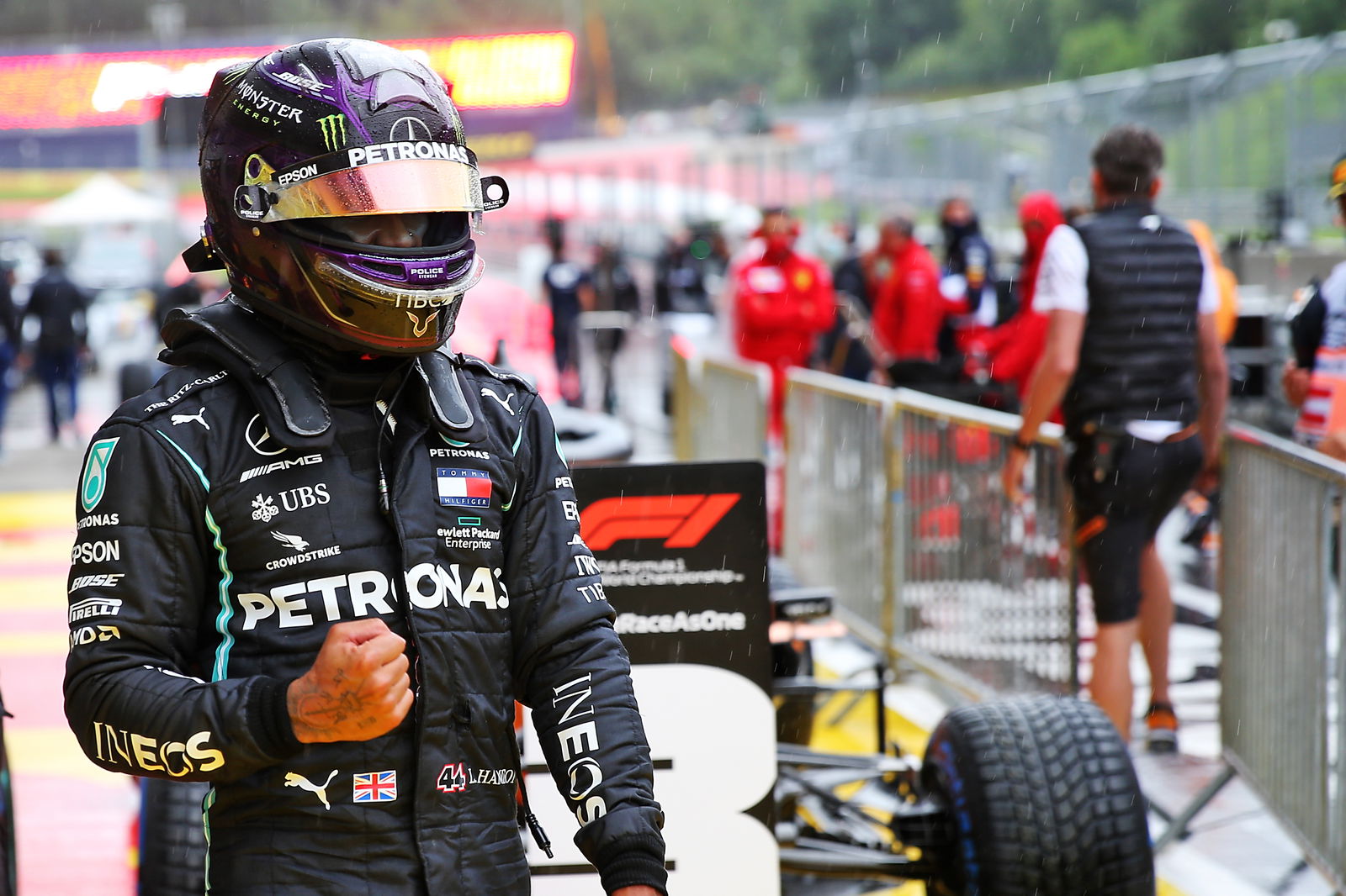 Hamilton’s F1 Styrian GP pole lap ‘not from this world’ - Wolff