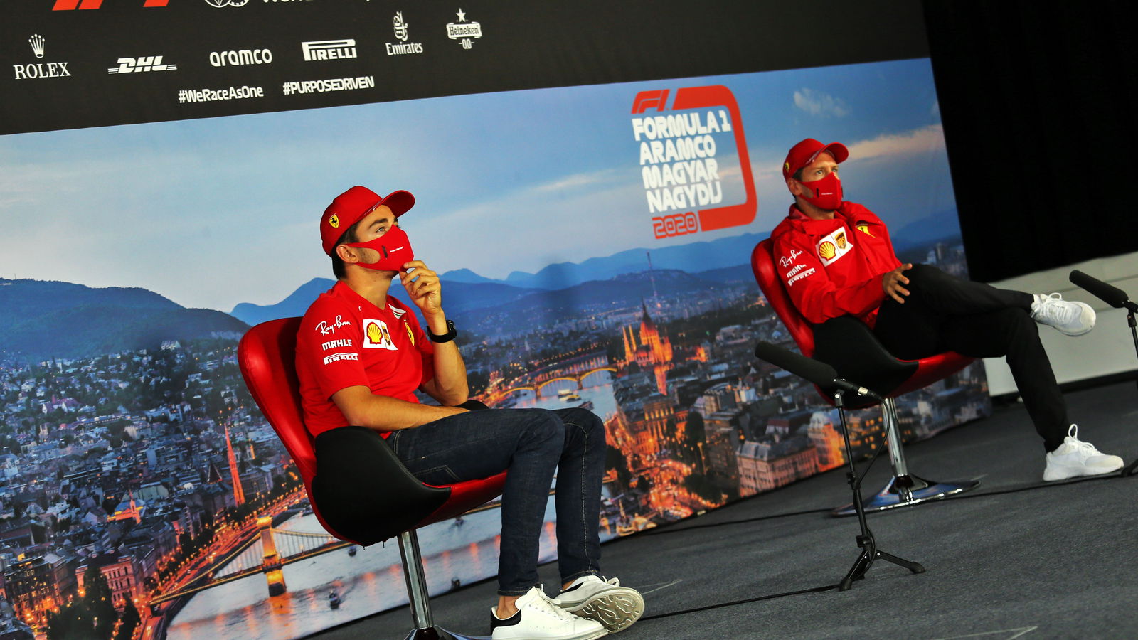 Leclerc dan Vettel membersihkan udara setelah bentrokan Styrian GP F1