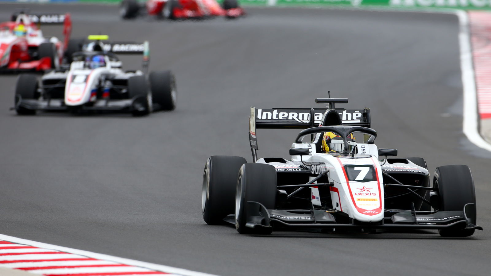 Pourchaire dominates hectic F3 opener in Hungary