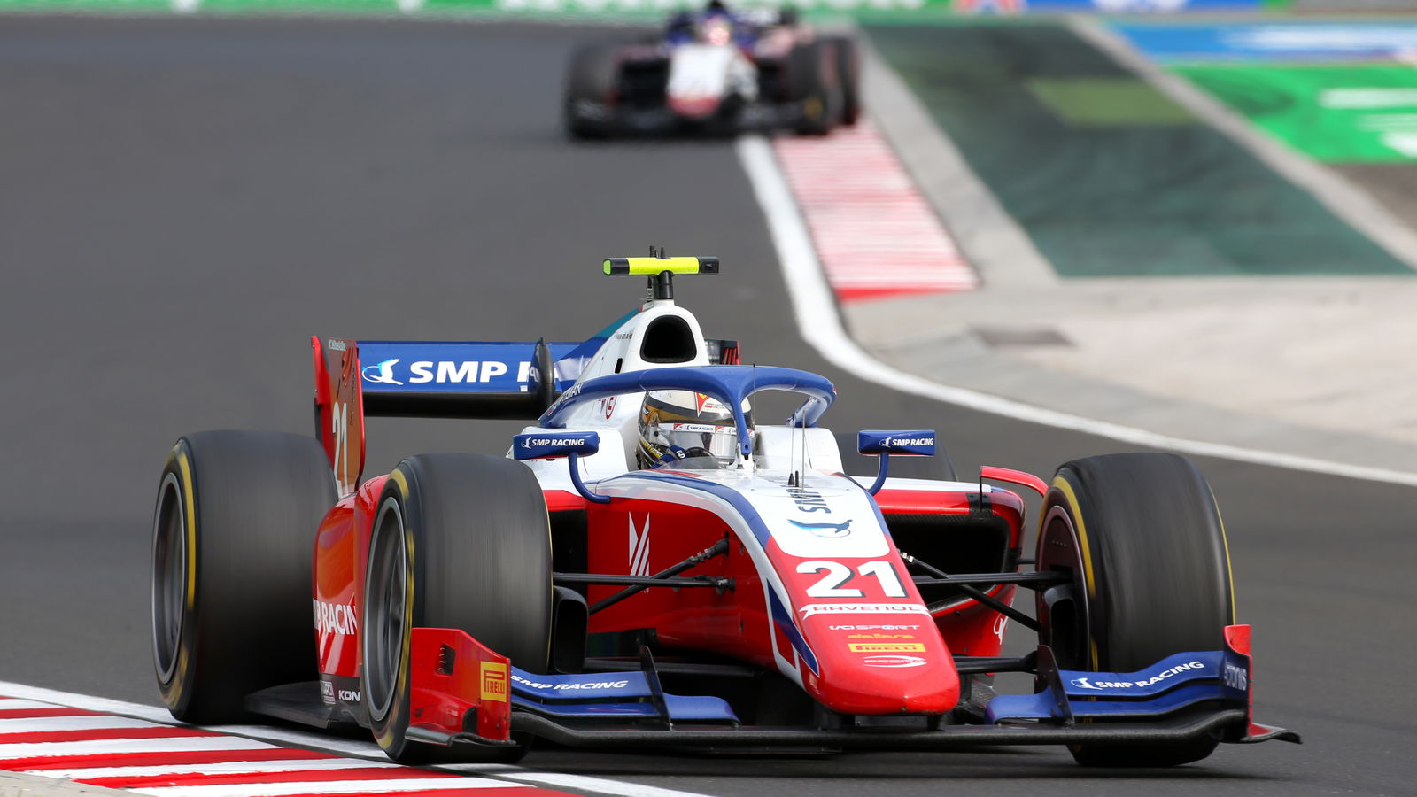 Shwartzman charges to victory in Hungary F2 opener