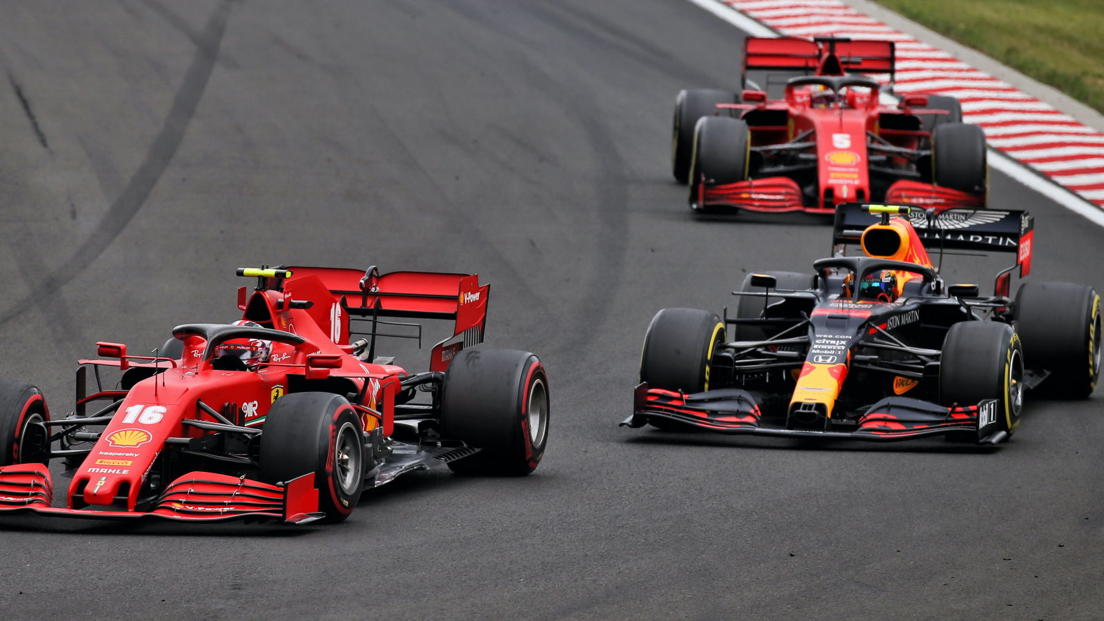 Ferrari berselisih dengan prioritas Red Bull dalam pembicaraan pembekuan mesin F1