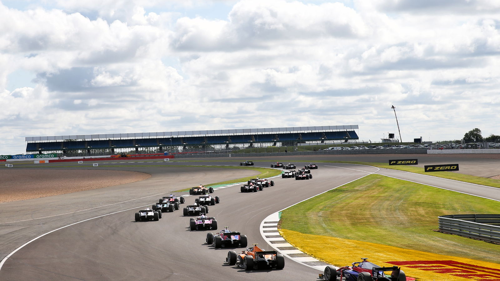 FIA F2 Silverstone 2 - Hasil Fitur Race