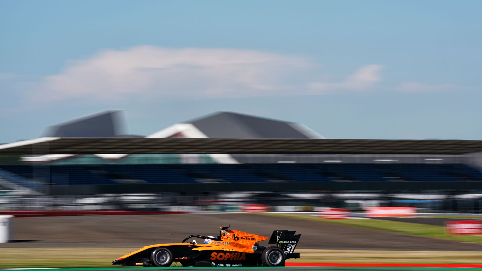 FIA F3 Silverstone 2 - Hasil Race 1