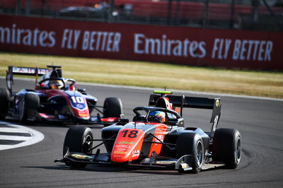 Sargeant claims third straight Formula 3 pole in Spain