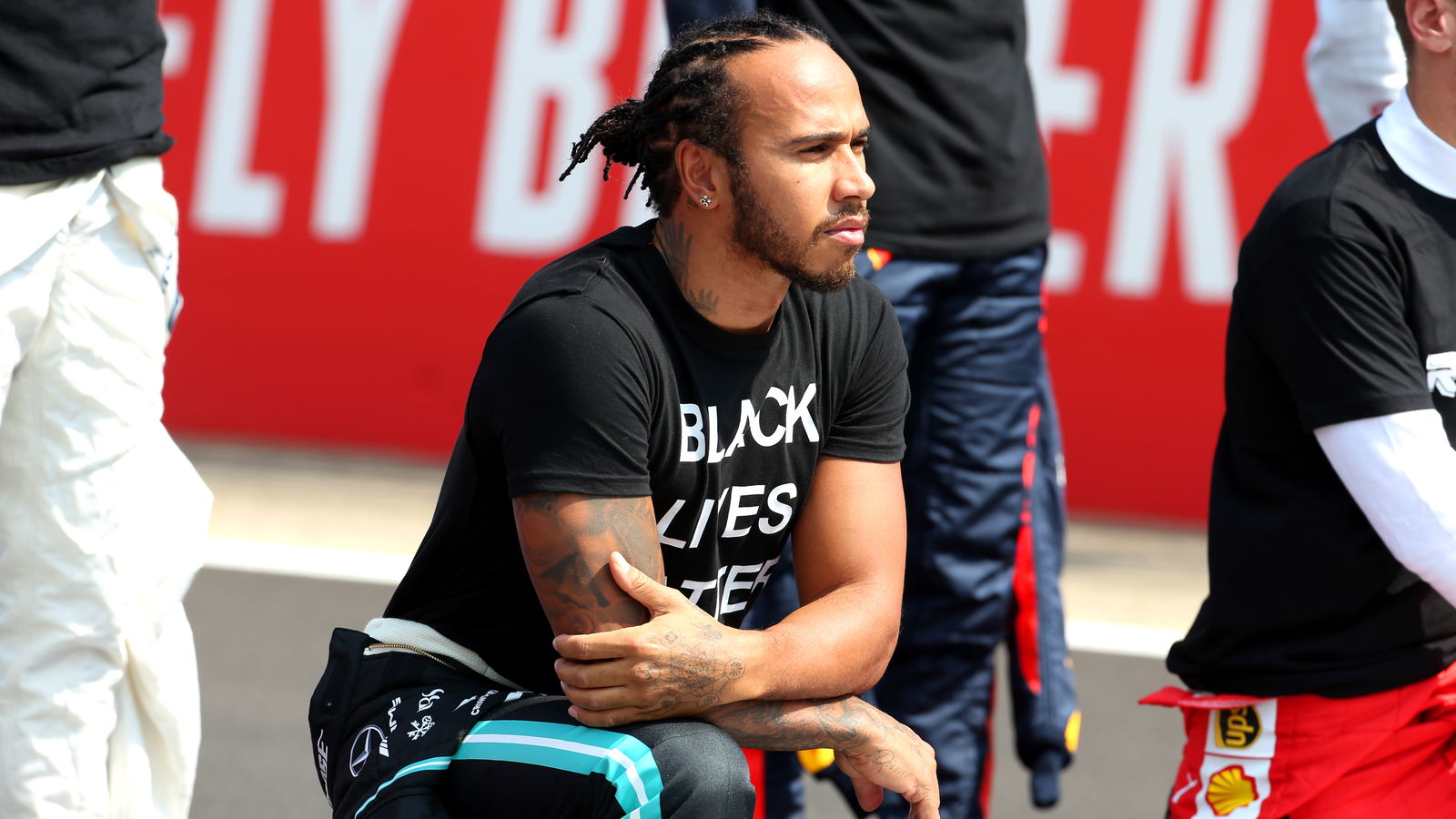 Lewis Hamilton Pertahankan Sikap Pra-Balapan pada 2021