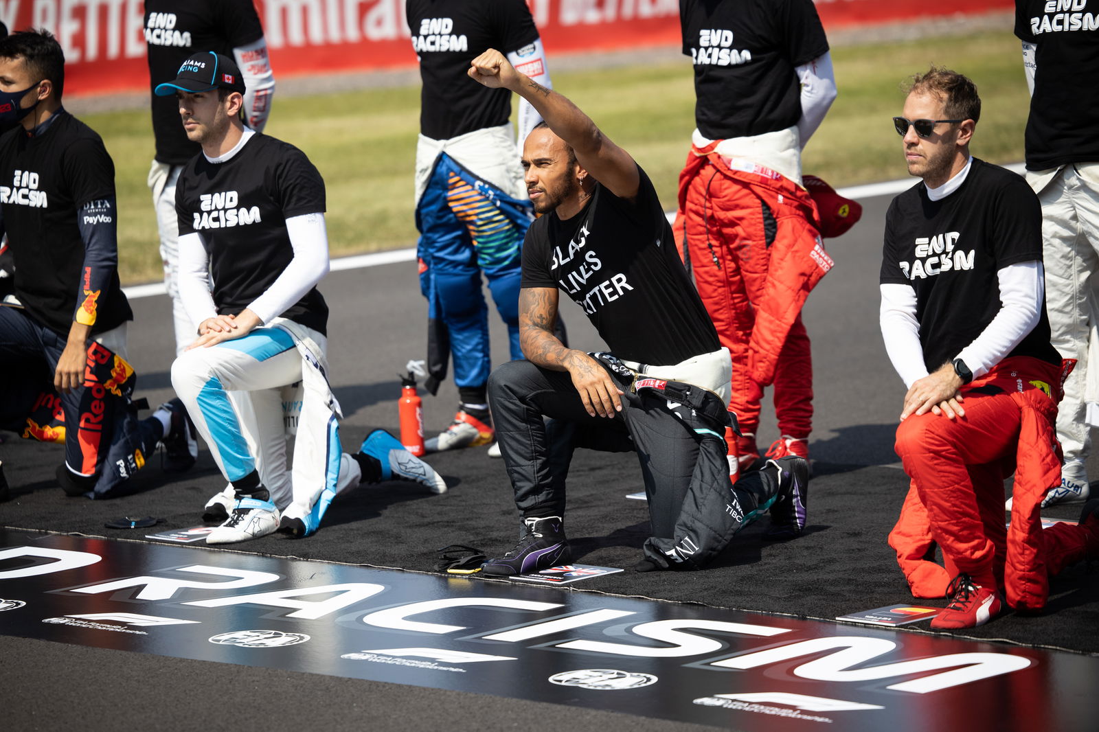 Ricciardo still adjusting to McLaren brakes but will ‘go for gaps’ in F1 opener