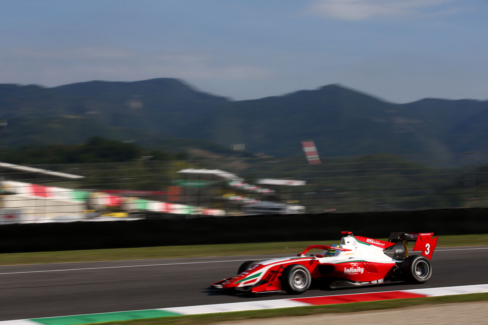 Hughes wins frenetic F3 race at Monza, Piastri taken out