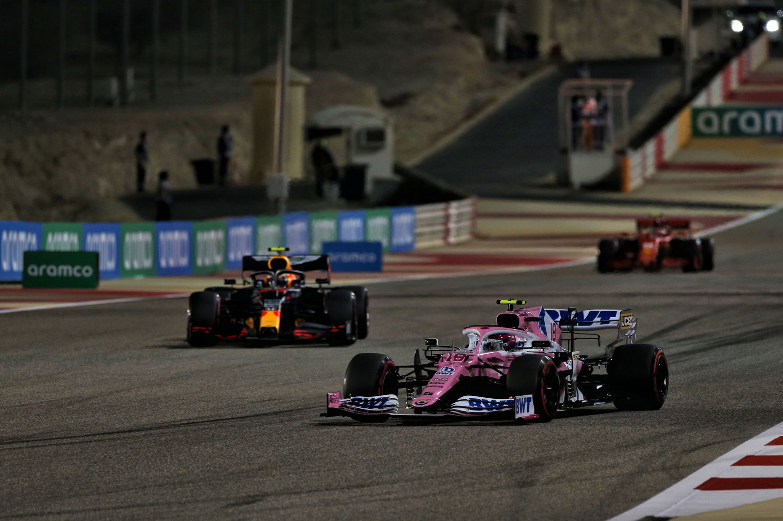 Bottas memasukkan pemain pengganti Mercedes Russell ke tiang F1 Sakhir GP
