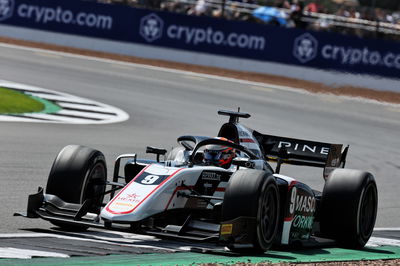 Verschoor takes maiden F2 victory in second sprint race at Silverstone