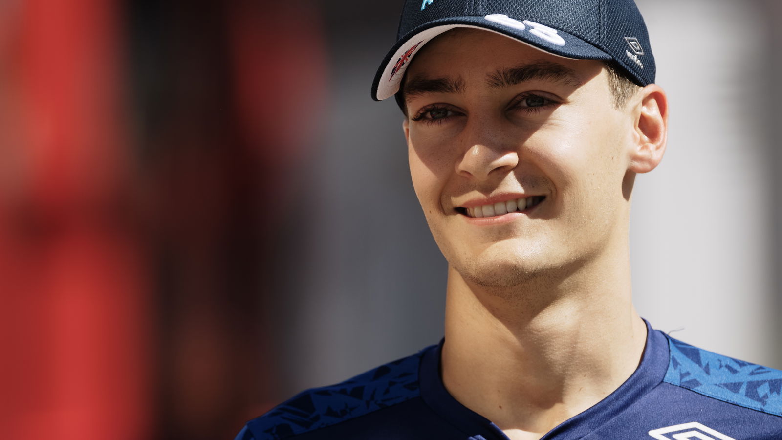 Russell 'Merasa Terhormat' Jika Dipasangkan dengan Hamilton
