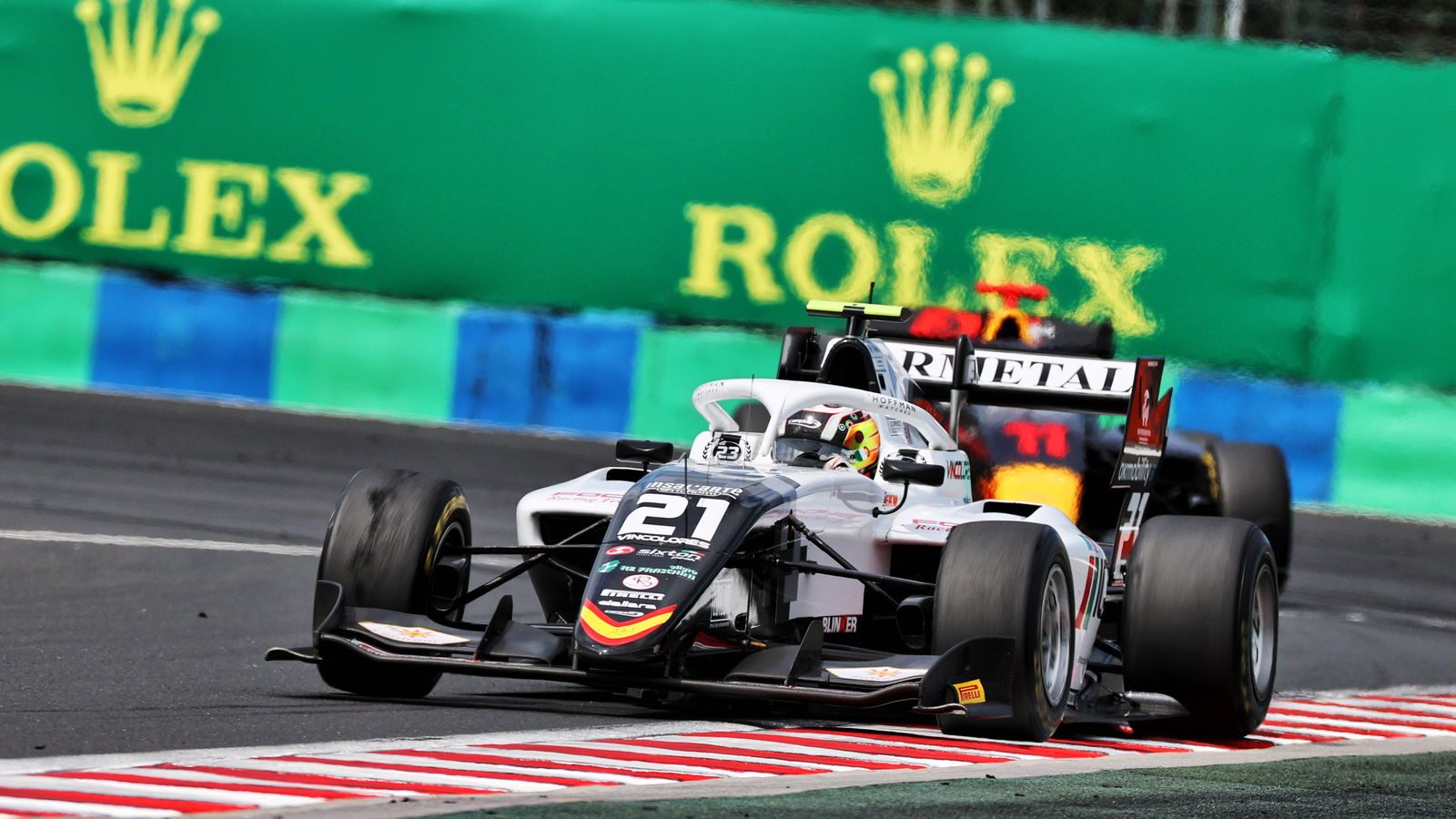 Iwasa inherits maiden F3 victory in Hungary after Colombo penalty