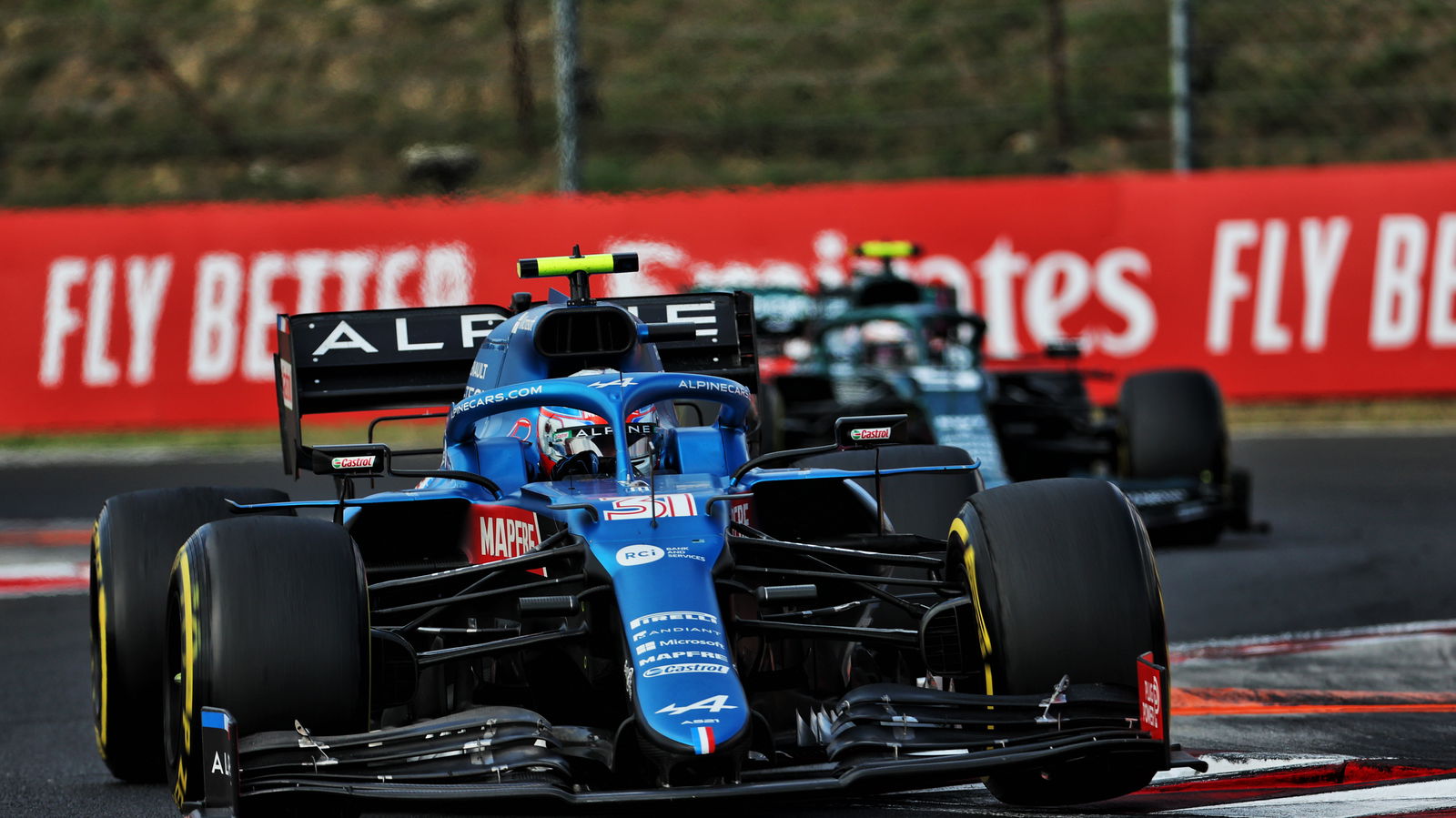 F1 GP Hongaria: Ocon Bendung Vettel untuk Kemenangan Epik