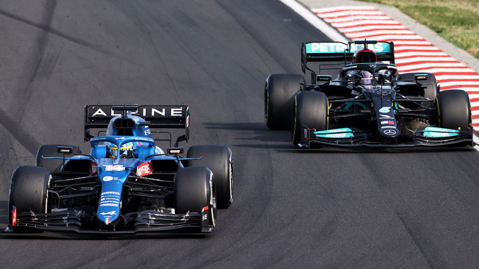 Alonso taught Hamilton better racing line in epic F1 duel