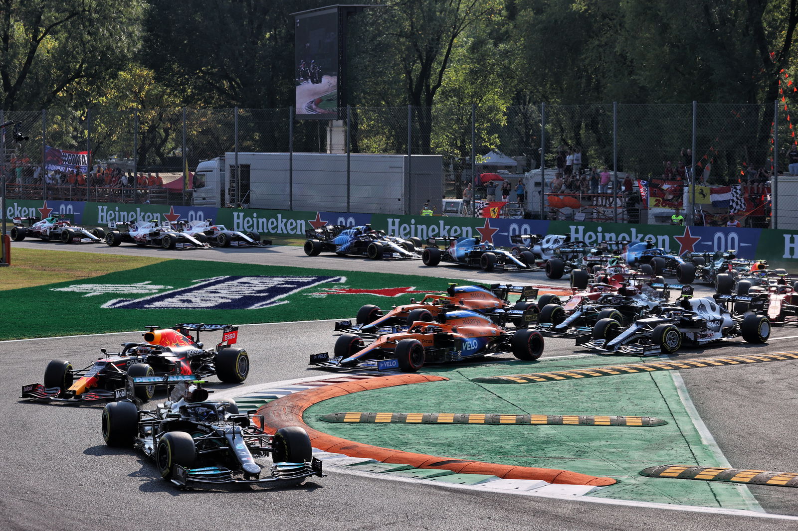 Jadwal Lengkap dan Panduan TV - Balapan F1 GP Turki