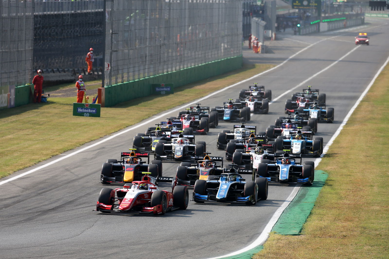 Piastri extends F2 points lead with comfortable Sochi feature race win