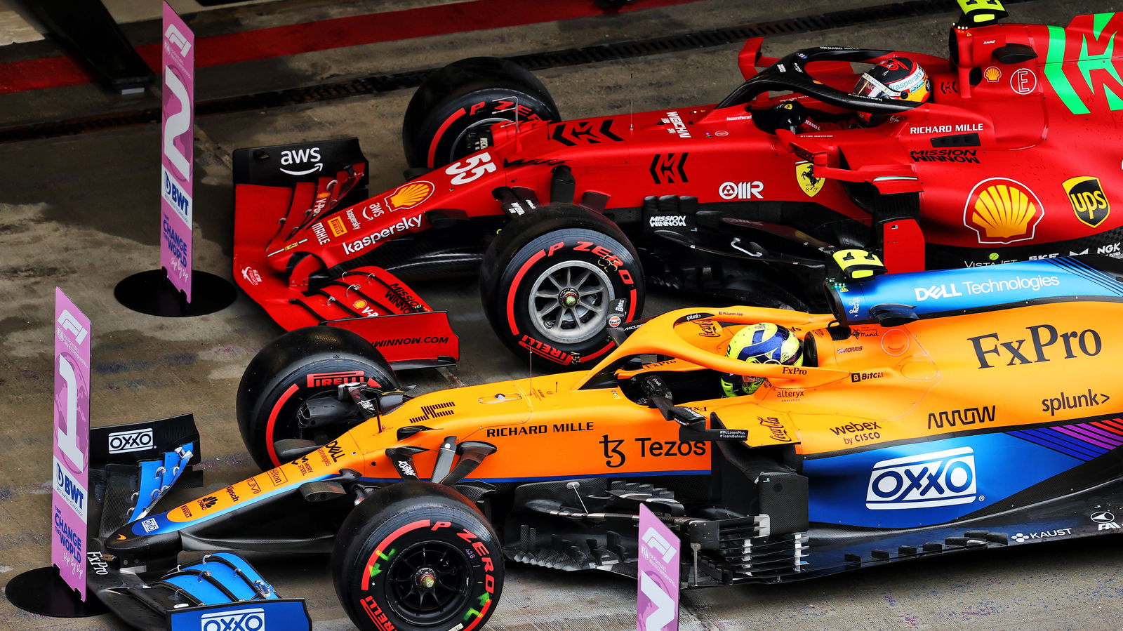 Norris Anggap Pertarungan McLaren dan Ferrari Untungkan Kedua Tim