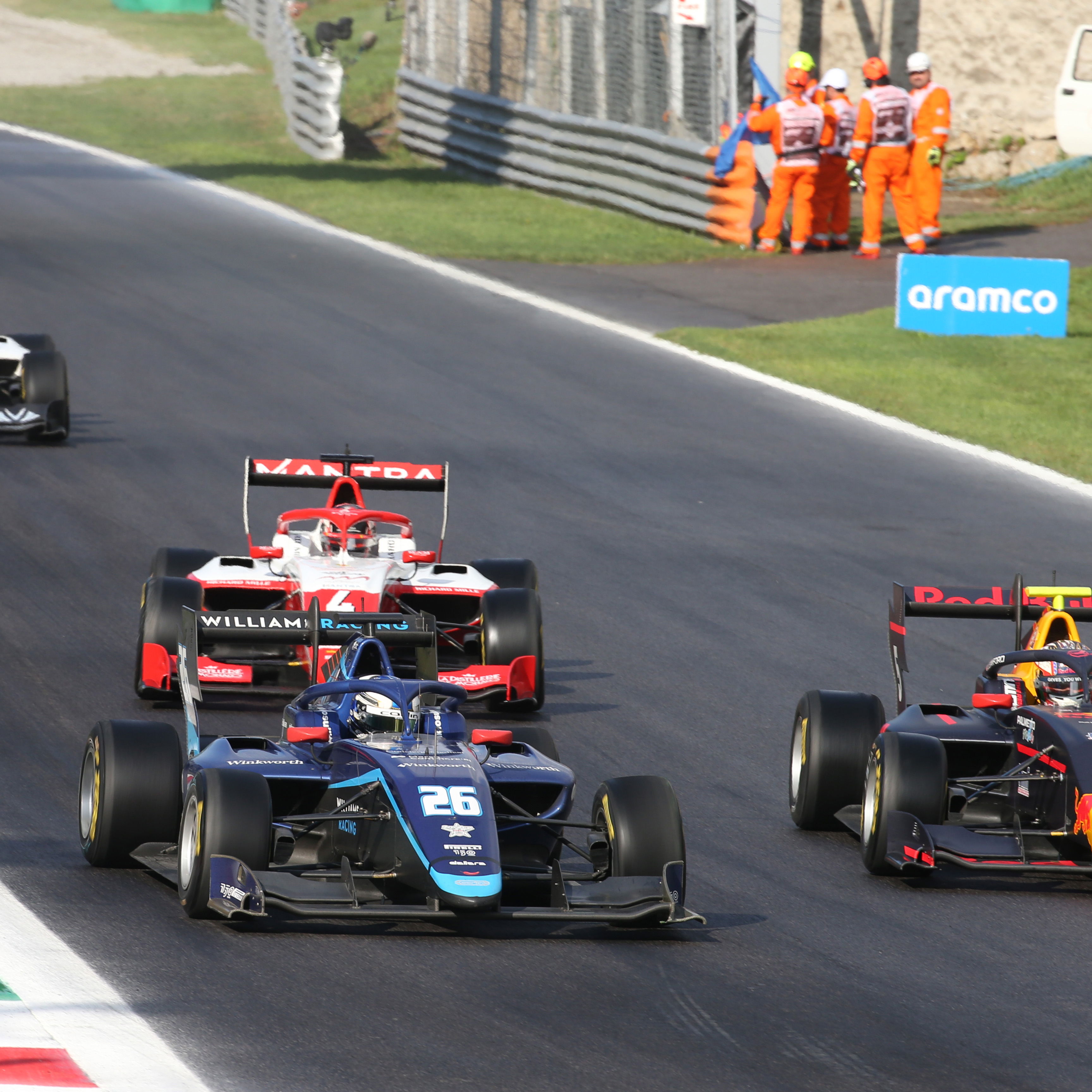 Ghiotto closes out F2 season with Abu Dhabi Sprint Race win