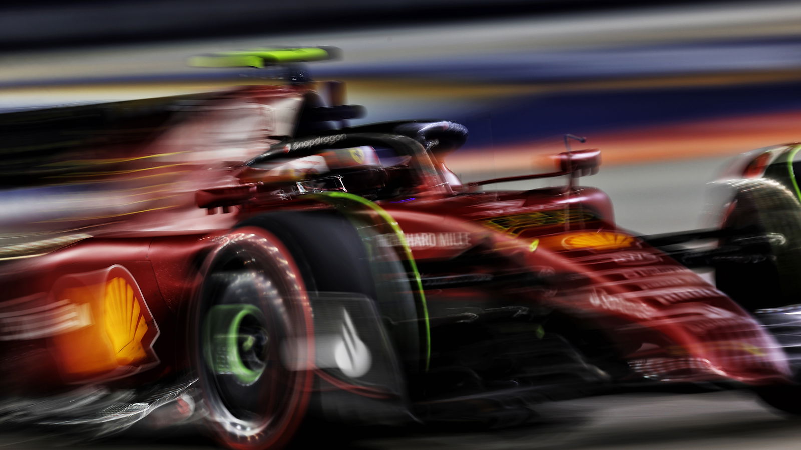 Sainz heads Leclerc and Russell in Singapore second practice