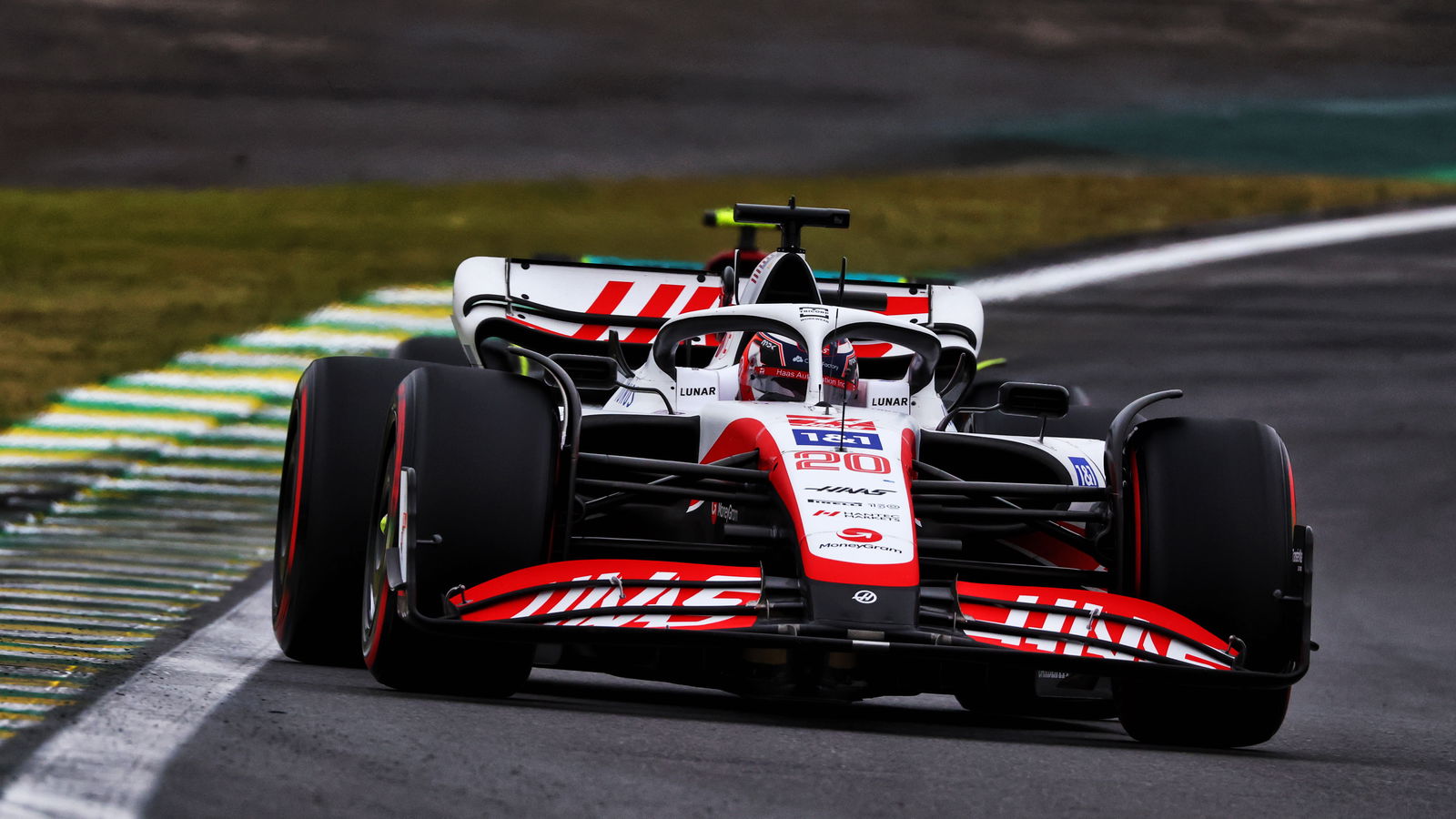 F1 GP Sao Paulo: Magnussen Rengkuh Pole Perdana Sensasional