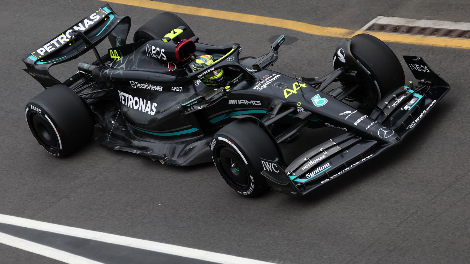 Hamilton dan Russell 