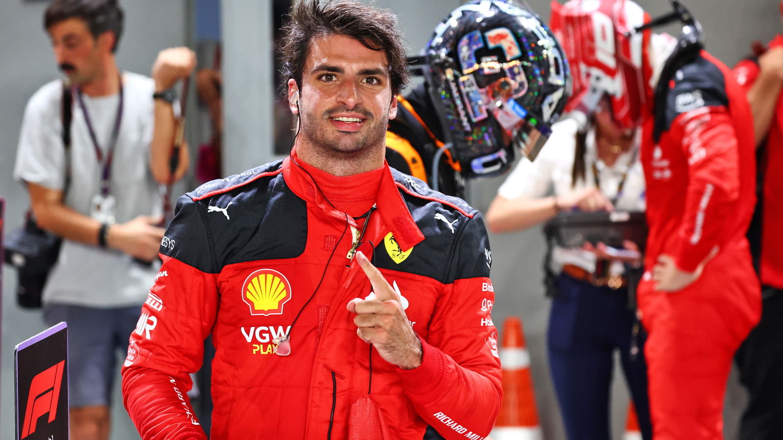 F1 GP Singapura: Sainz Pole, Red Bull Tersingkir di Q2