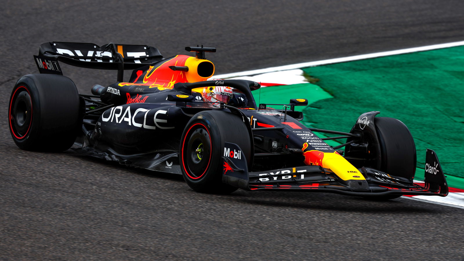 Verstappen fastest again as Leclerc closes in, Hamilton struggles in 14th