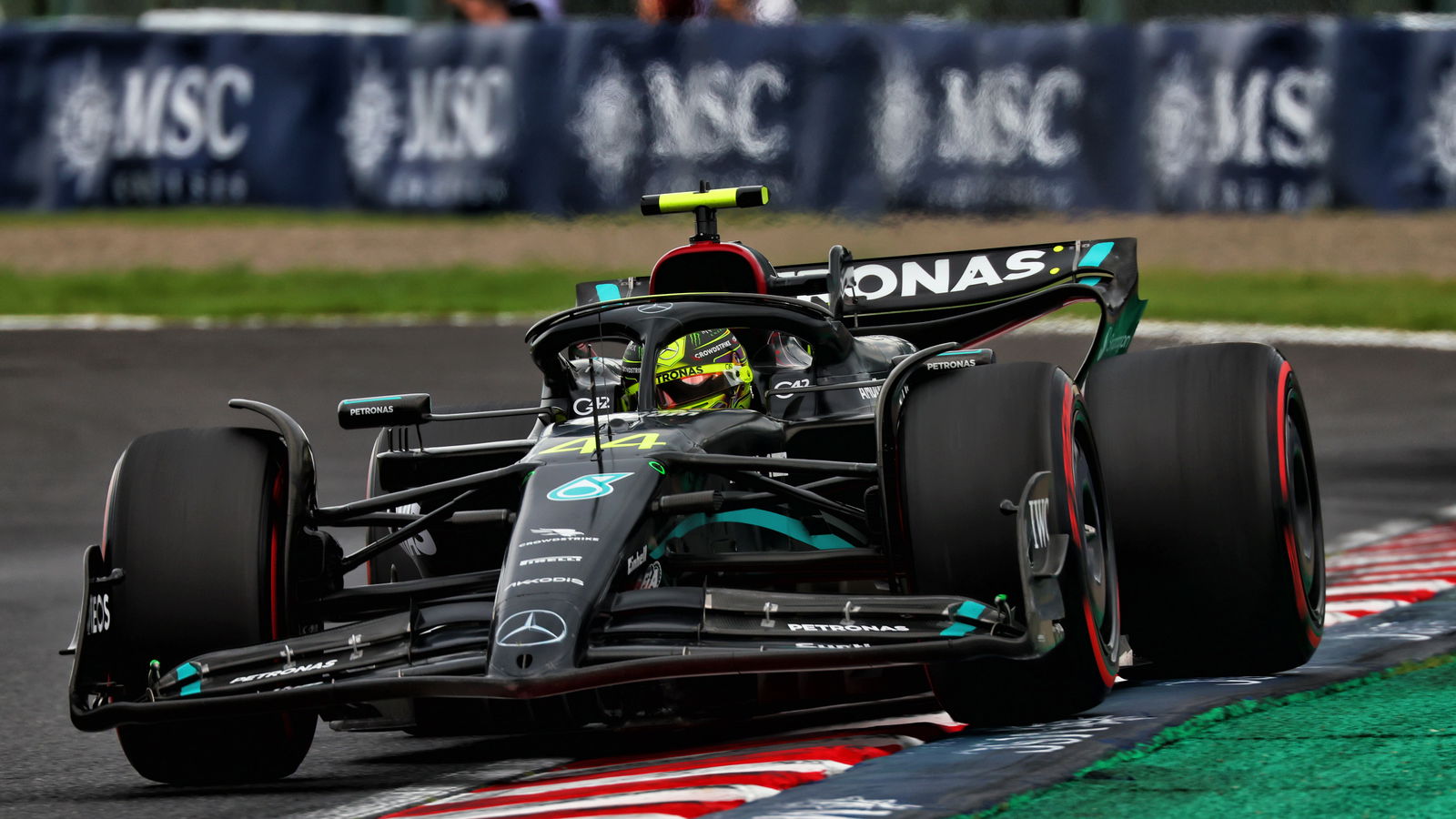 Hamilton rues “really bad day” and states Mercedes 