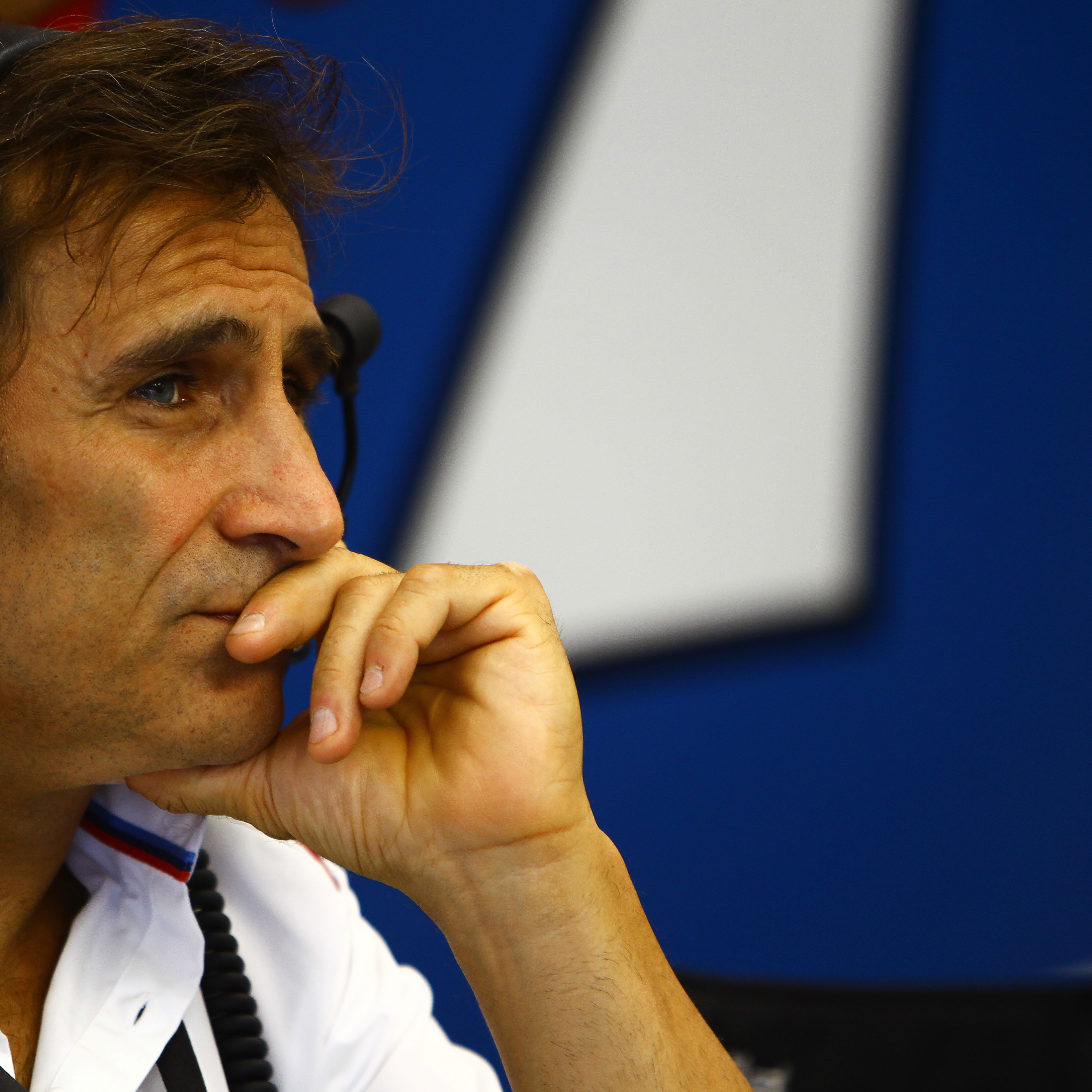 Alex Zanardi returned to intensive care