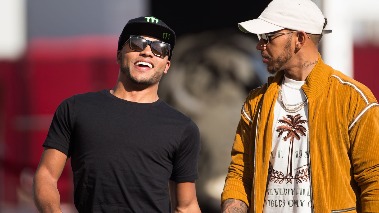 Hamilton’s brother drops hint that new Mercedes F1 deal has been signed?
