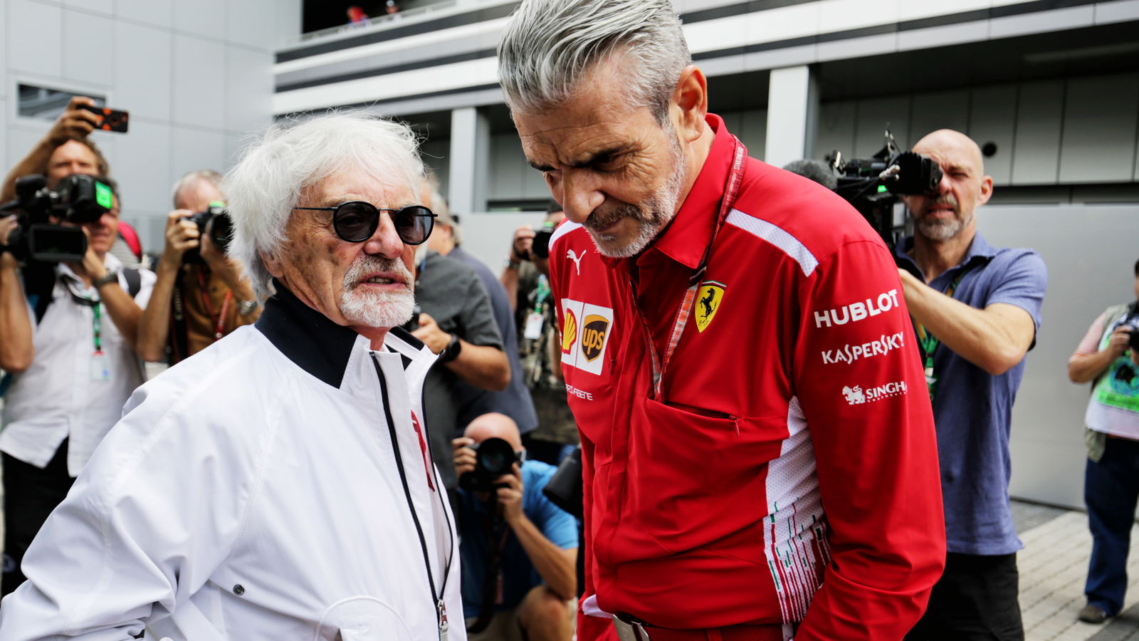 'Jika Ferrari ingin meninggalkan F1, mereka harus melakukannya' - Ecclestone
