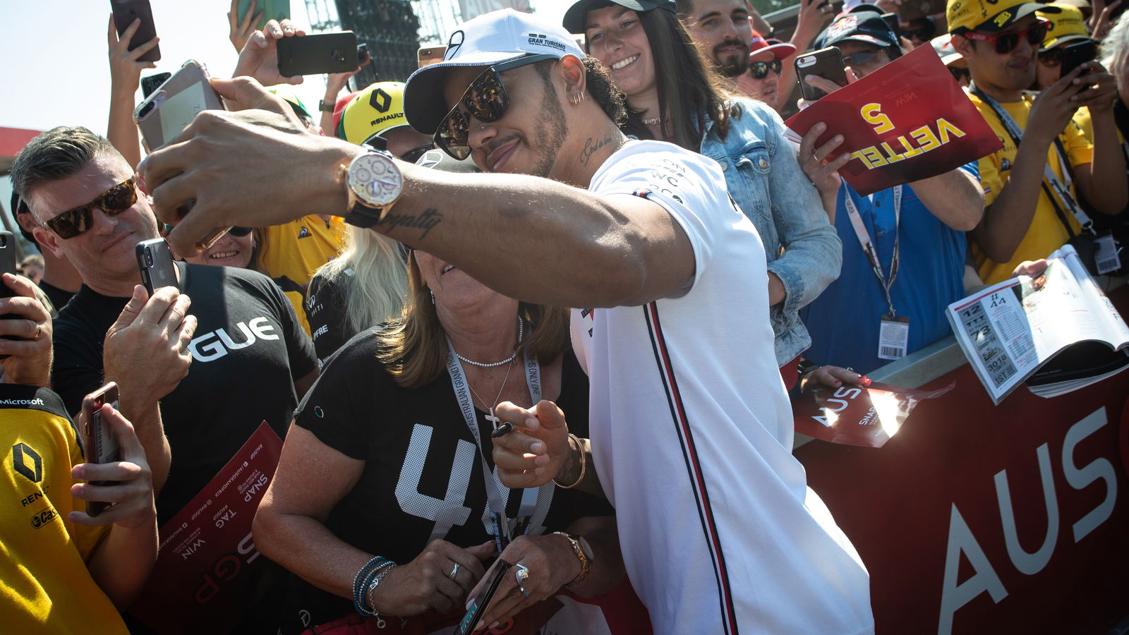 F1 driver autograph sessions banned over coronavirus fears