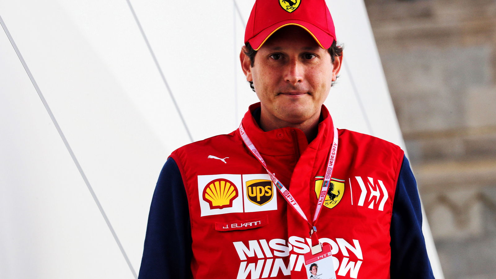 Chairman Ferrari Kibarkan Bendera Start Le Mans 24 Jam 2021