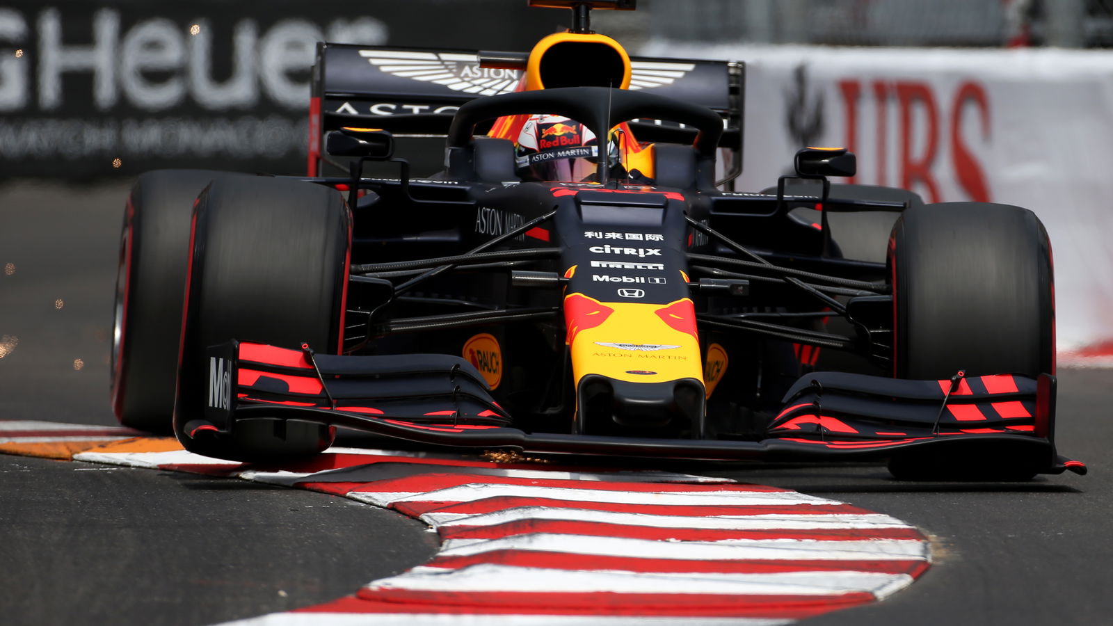 Red Bull Bertekad 'Pukul' Mercedes di F1 GP Monaco