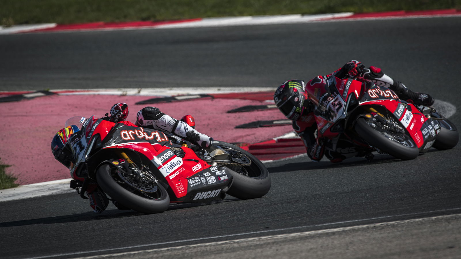 Redding and Rinaldi get first taste of Navarra circuit
