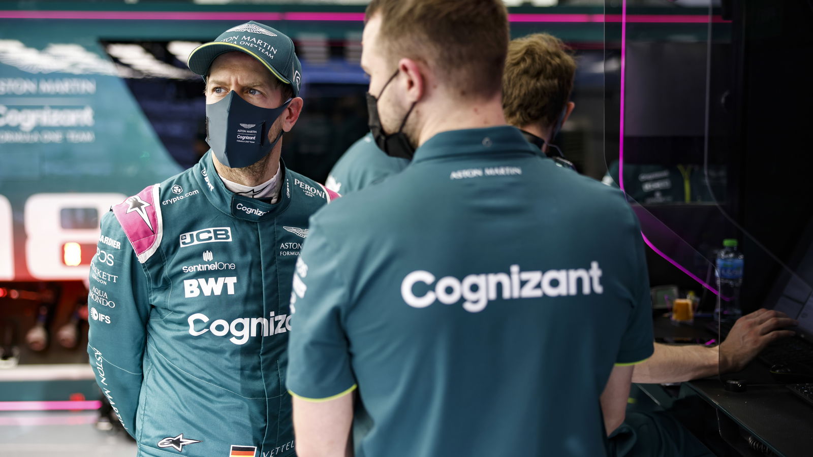 Vettel: Mercedes not to blame for Aston Martin's F1 test woes