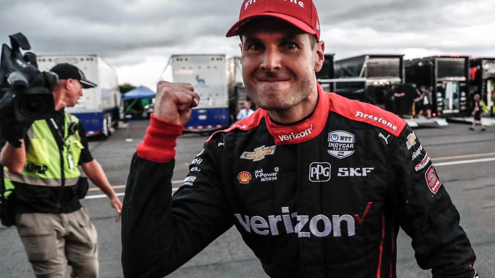 Will Power dengan kekuatan penuh dalam hujan mempersingkat ABC Supply 500 di Pocono